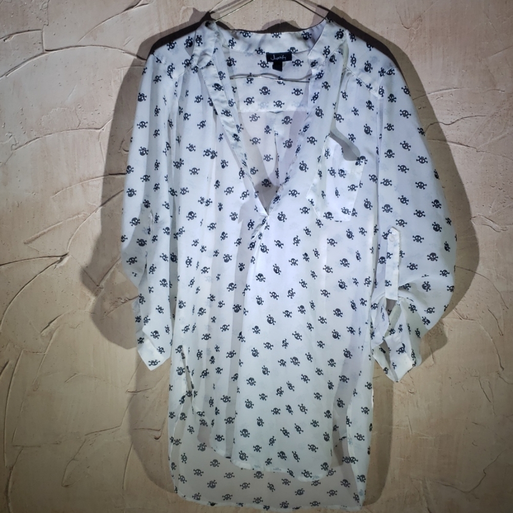 Justify White Blouse Top Large Pirate Theme